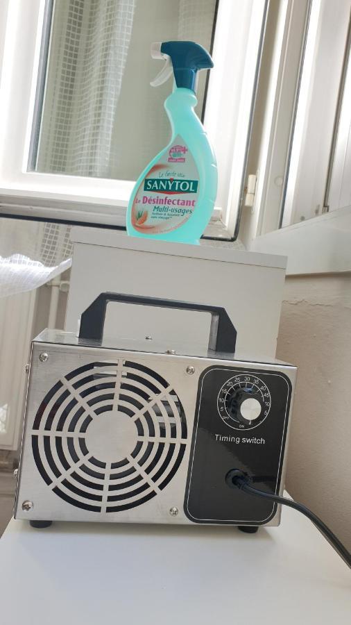 Chambres Poitiers Centre Ville - Salle De Bain, Refrigerateur, Tv Et Machine A Cafe Privatifs - Cuisine Commune - Terrasse - Hotel De Ville A 200M المظهر الخارجي الصورة