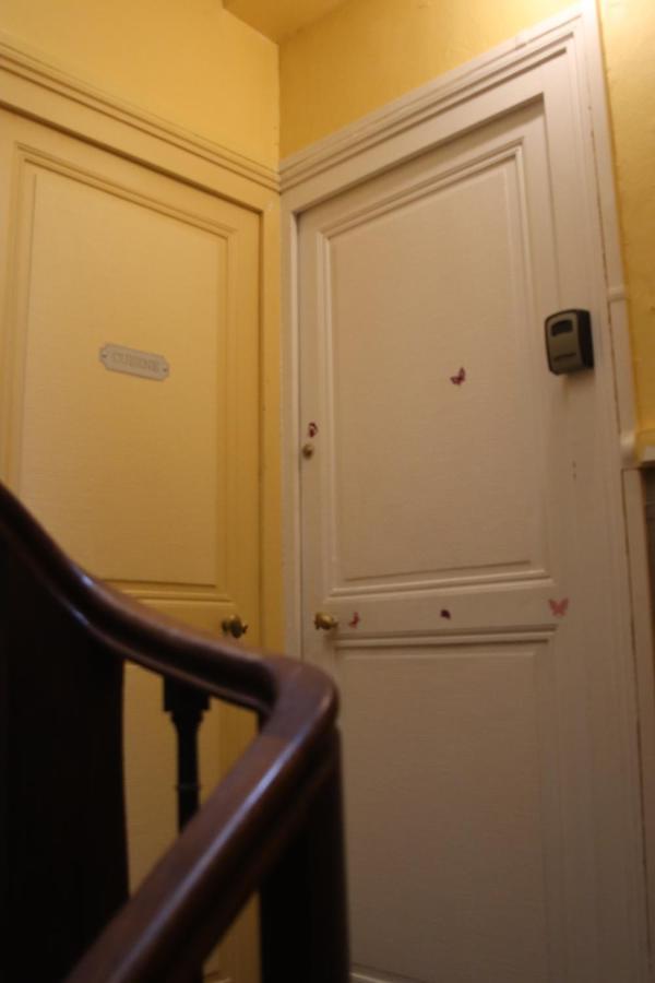 Chambres Poitiers Centre Ville - Salle De Bain, Refrigerateur, Tv Et Machine A Cafe Privatifs - Cuisine Commune - Terrasse - Hotel De Ville A 200M المظهر الخارجي الصورة