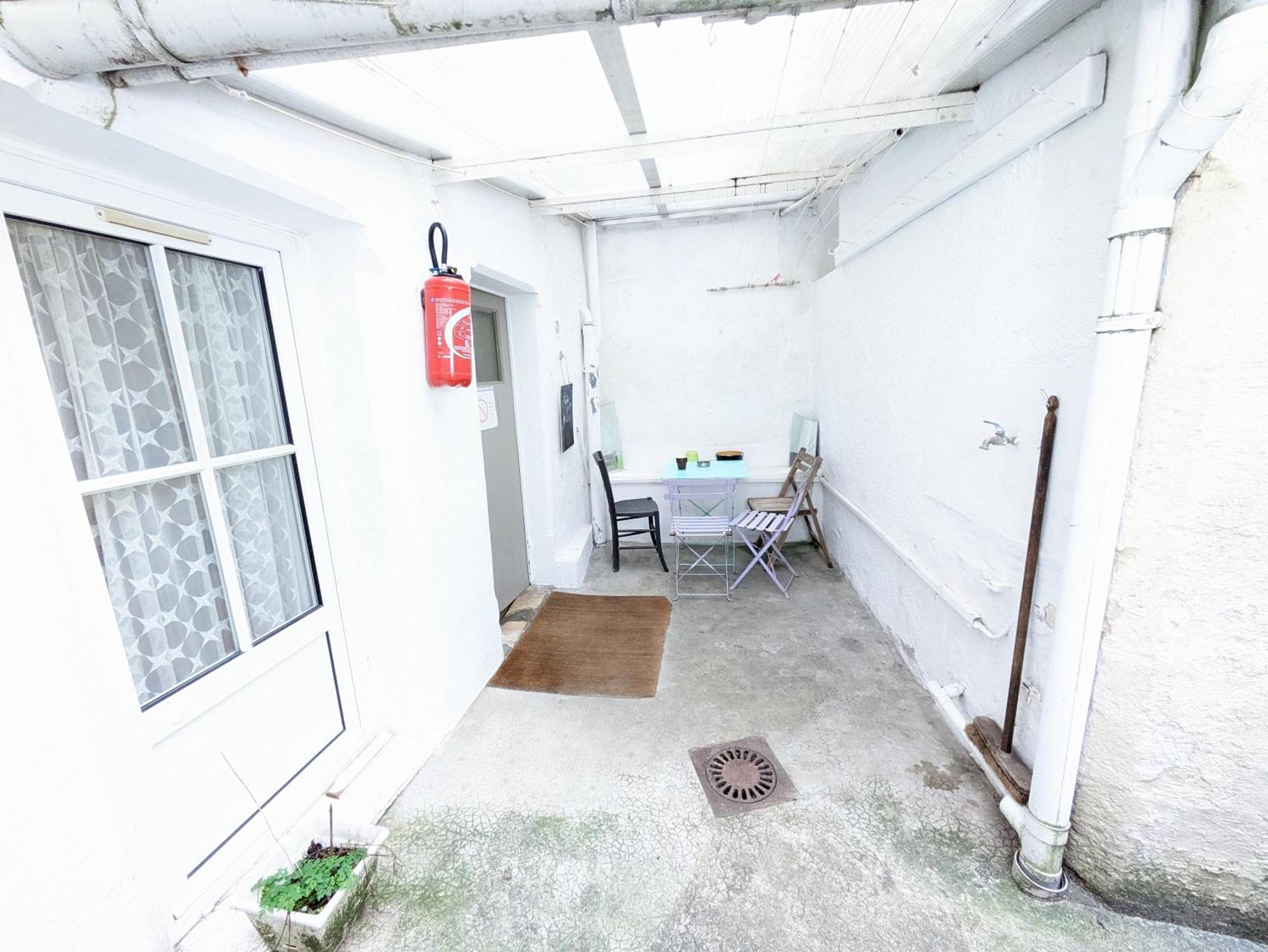 Chambres Poitiers Centre Ville - Salle De Bain, Refrigerateur, Tv Et Machine A Cafe Privatifs - Cuisine Commune - Terrasse - Hotel De Ville A 200M المظهر الخارجي الصورة